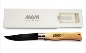MAM kapesní zavírací nůž Douro 2004, black titanium - buk, 7,5 cm, s pojistkou