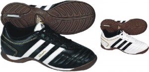 Adidas dětské kopačky indoor Questra III IN J, G01015, doprodej