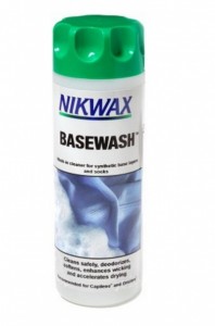 Nikwax prací prostředek na spodní prádlo a ponožky BaseWash - 300 ml