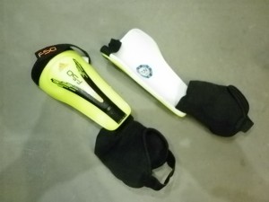 Adidas fotbalové chrániče F50, X42231, doprodej